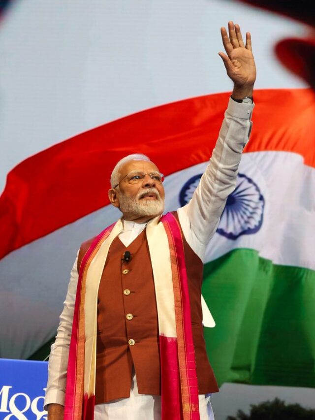 Modi ji’s top 3 photos of Maha Kumbh