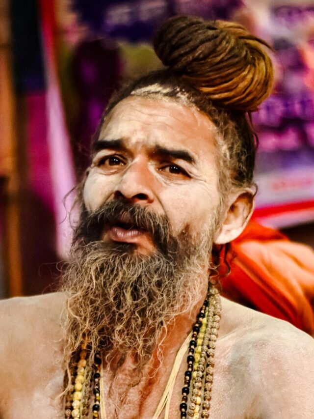 5 Amazing Facts about Naga Sadhus